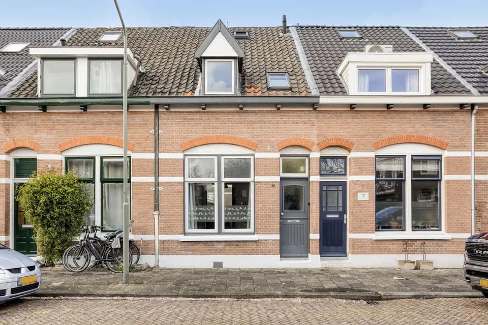 Huygensstraat 9